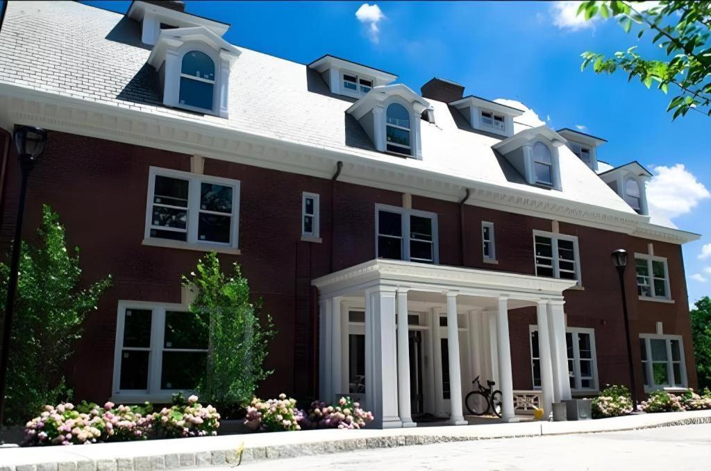 The George Montclair Hotel Exterior foto